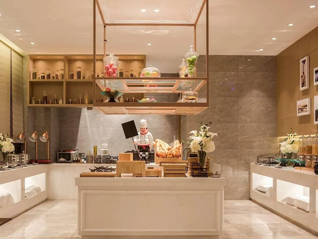 Mercure Zhumadian West Hotel